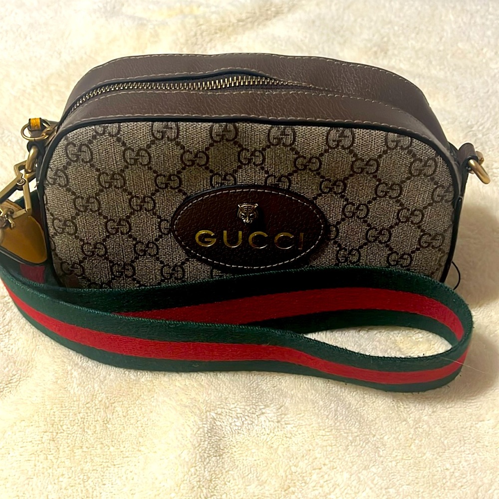 Gucci Messenger Crossbody